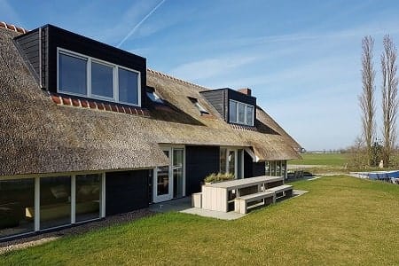 Groepshuis midden in de natuur Friesland 8 personen