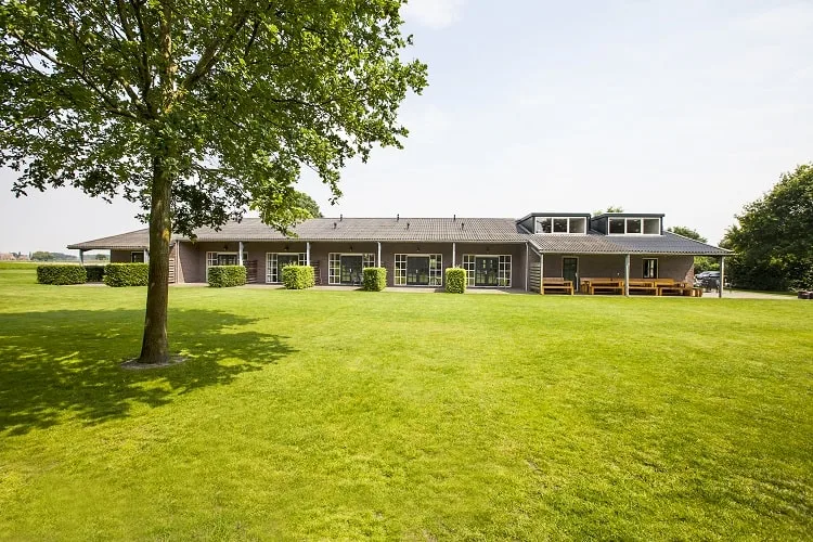 Groot Groter Grootst Groepsaccommodatie