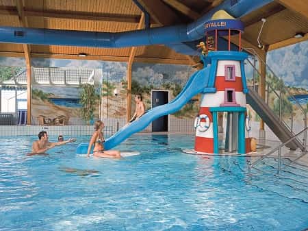 Landal-Sluftervallei-vakantiepark-met-zwembad.jpg