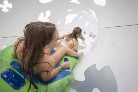 Groepsaccommodaties van Hof van Saksen met groot waterpark met glijbaan