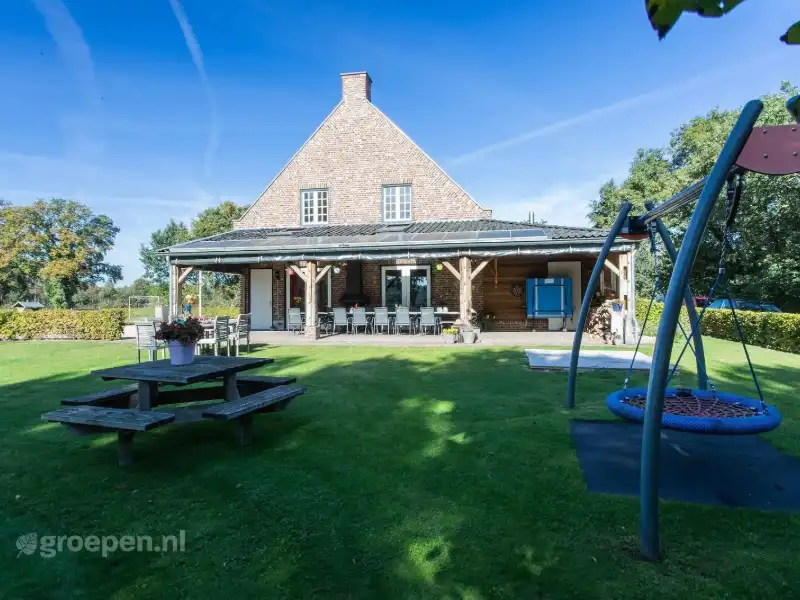 Unieke vakantieboerderij voor 20 personen in Limburg