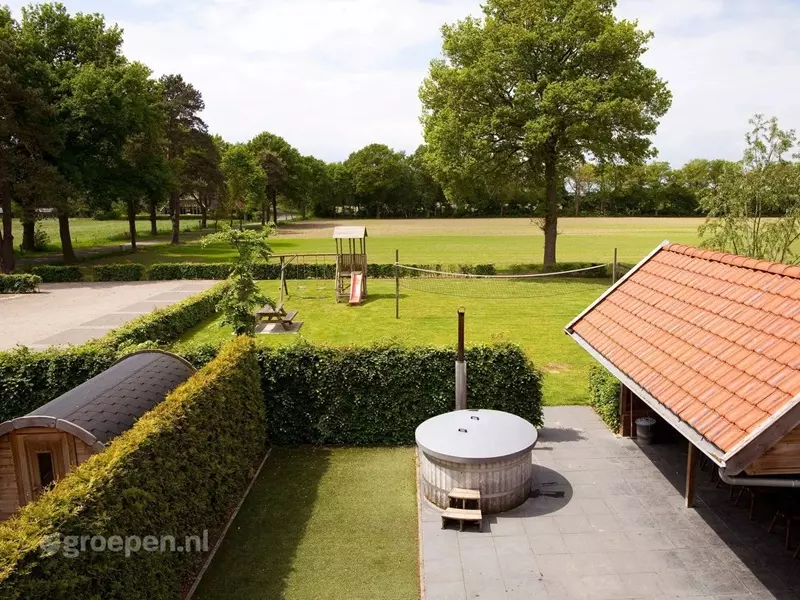 Familieboerderij met hottub en sauna