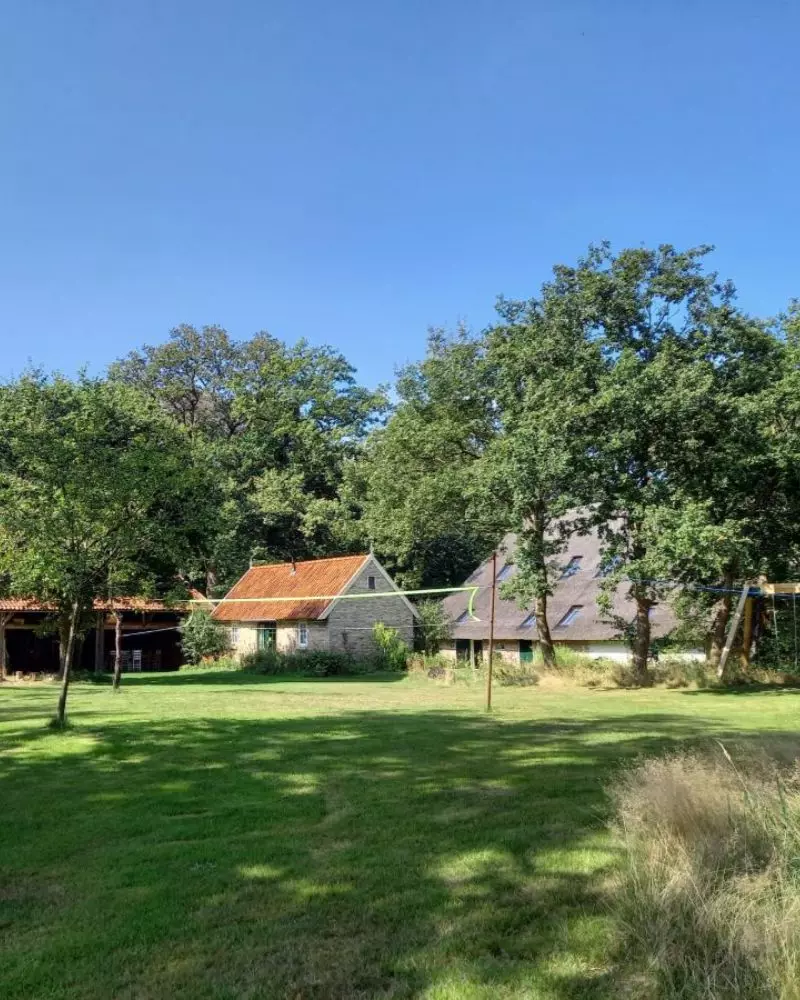 De Boerderij Voor Groepen in Lemele, Overijssel, voor 20 personen met 8 slaapkamers