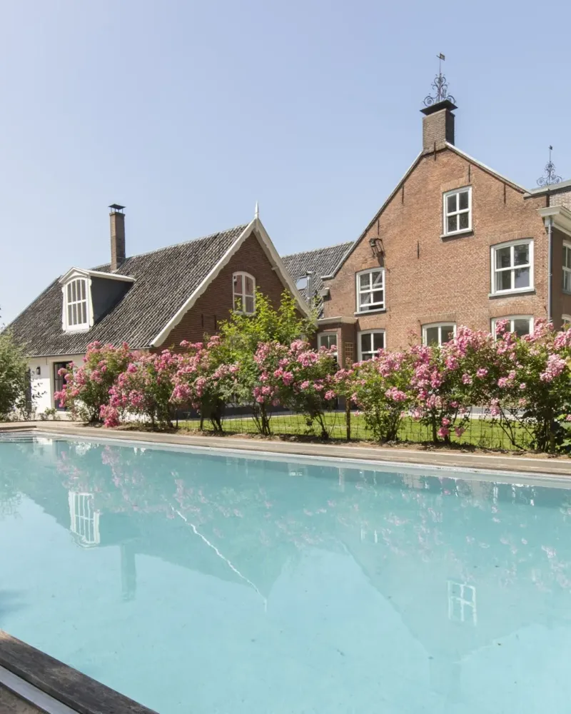 Luxe familieboerderij met eigen zwembad voor 22 personen