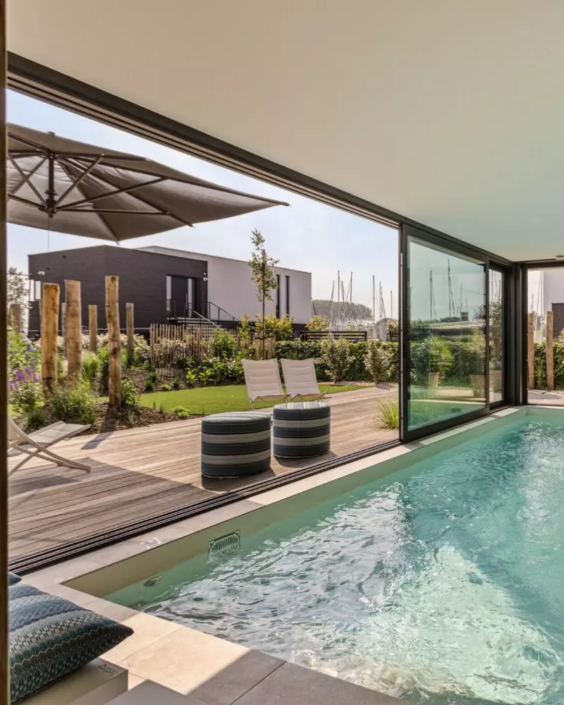 Luxe watervilla in Zeeland voor 10 personen met 5 slaapkamers